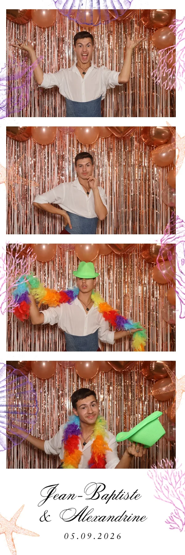 Bande photo verticale du photobooth avec quatre poses successives d'un invite, encadrees du decor personnalise du mariage.